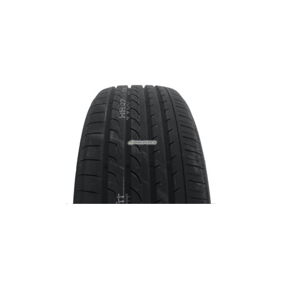 YOKOHAMA RV-02 225/60 R18 100V