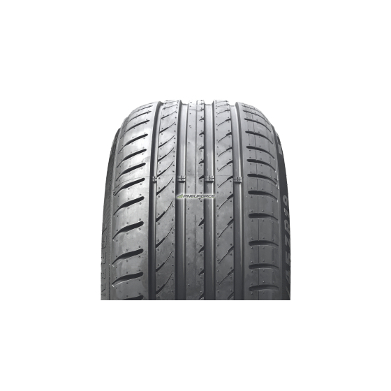 CST AD-R9 235/55ZR20 105W XL